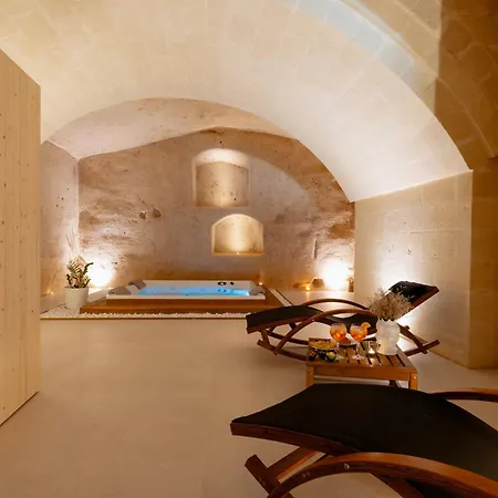 Endea & Lounge *