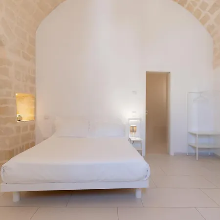 Endea & Lounge * Matera